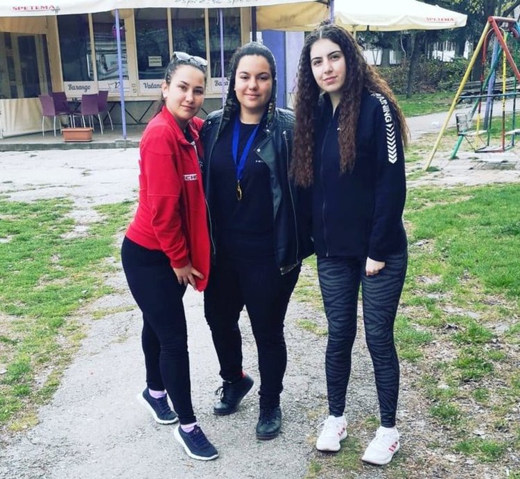 Силвия Димова стана шампионка на Държавното по бокс