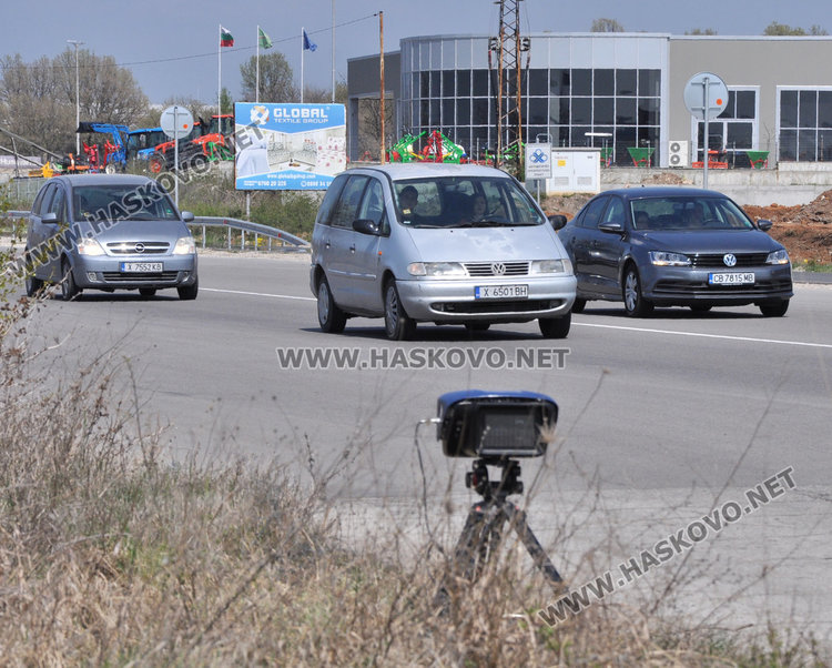 През 3 минути камерата на КАТ лови шофьори с превишена скорост в Хасковско