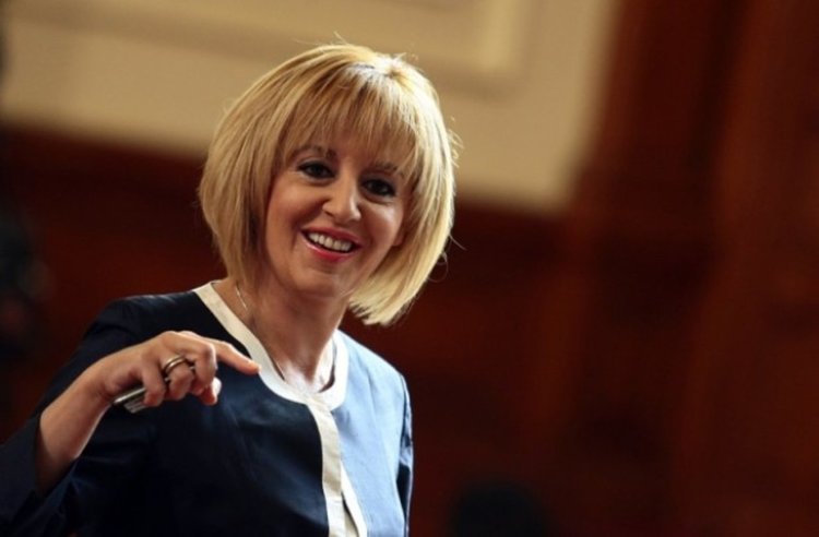 Мая Манолова