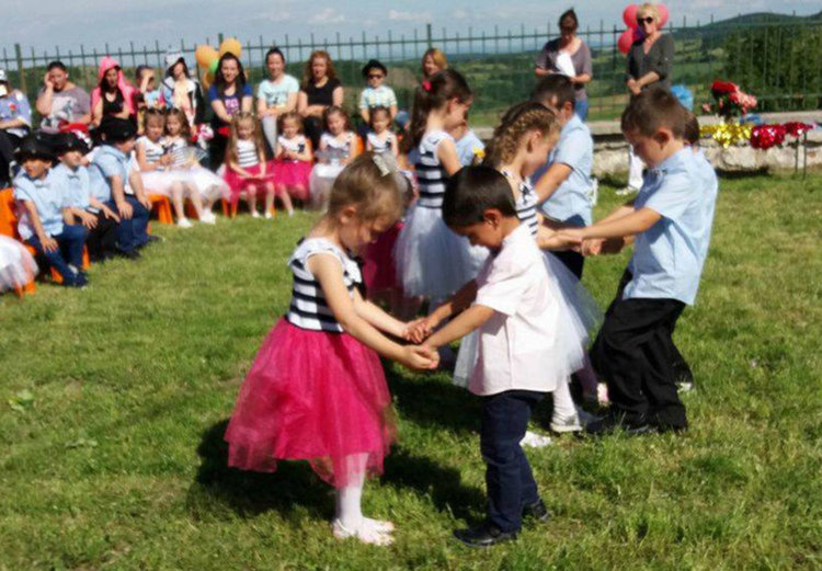 Община Първомай изпълнява една от целите си в плана за развитие - подобряване на образователните услуги