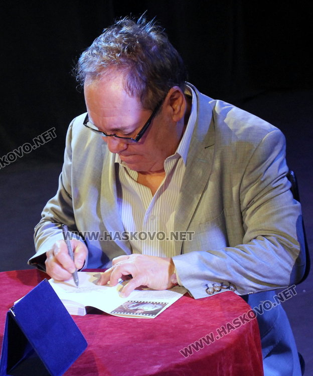 Кой нахрани през 1973г. прегладнелия с 20 ст. в джоба Георги Мамалев в Димитровград?