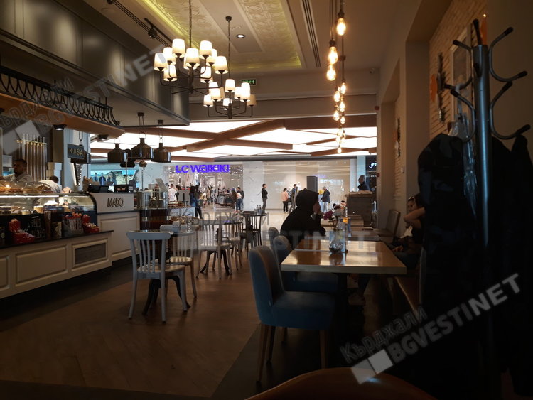 Цените на новите колекции в Одрин стъписаха българските шопинг туристи