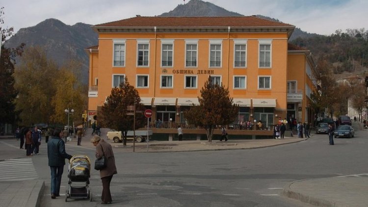 Областният управител и заместниците му с изнесена приемна в Девин