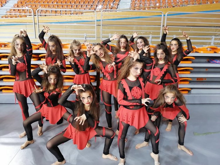 14 призови места за танцьорите на "Рона" от Международен фест в Пловдив