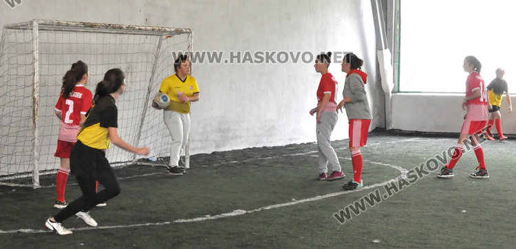 Шест девически отбора се включиха в турнир по футбол в Хасково