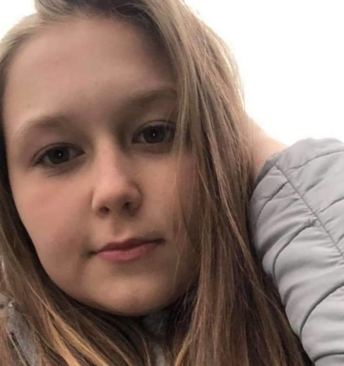 Ученичка намери порфейл и го предаде