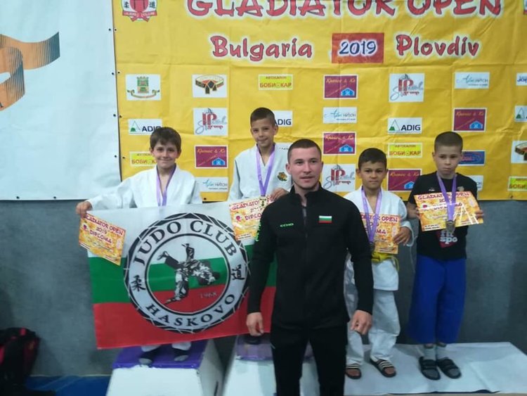 19 медала за хасковските джудисти от Международния турнир "Гладиатор"