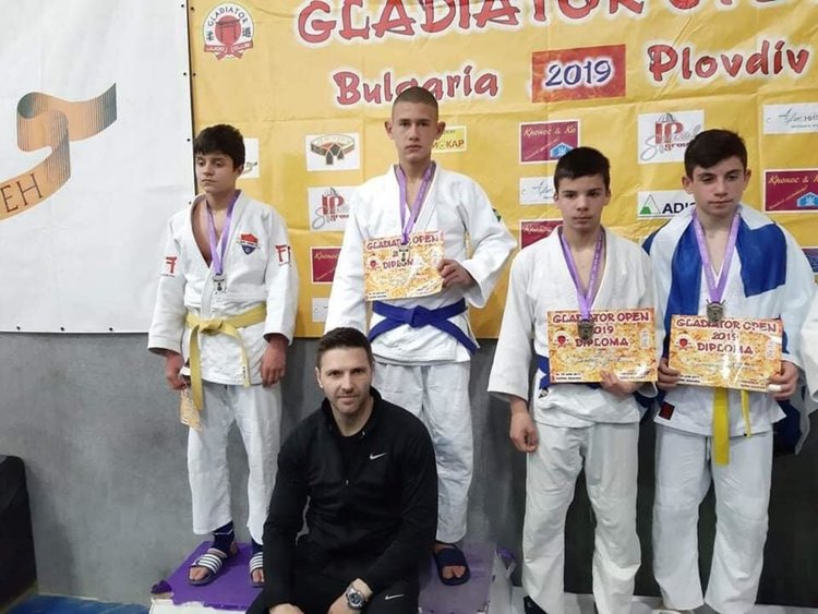 19 медала за хасковските джудисти от Международния турнир "Гладиатор"