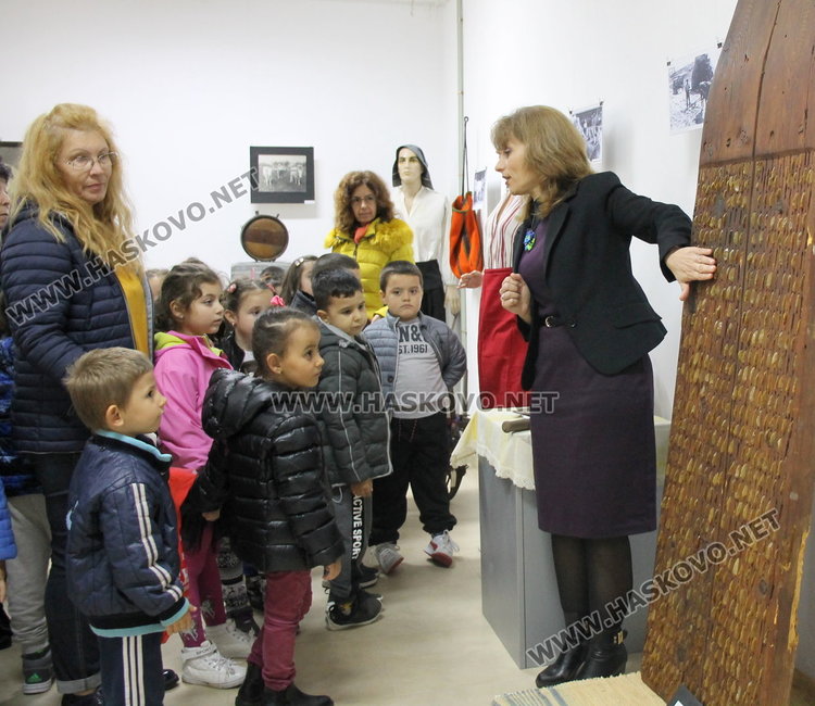 Час по гражданско образование в съда и Историческия музей за най-малките