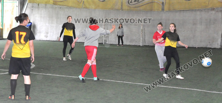 Шест девически отбора се включиха в турнир по футбол в Хасково