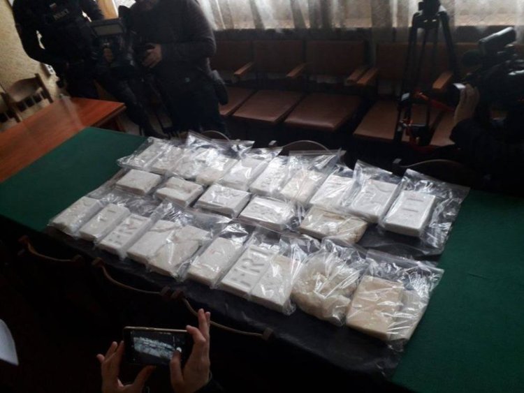  Сак с кокаин изплува и до курорт край Варна