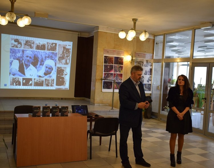 С фотоизложба бе дадено началото на честванията за 100-годишната от рождението на Николай Хайтов