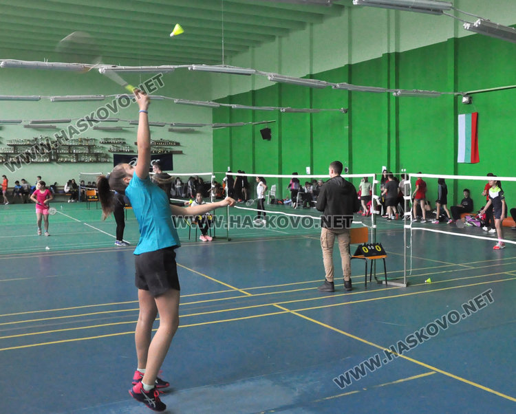130 бадминтонисти на Държавния шампионат в Хасково