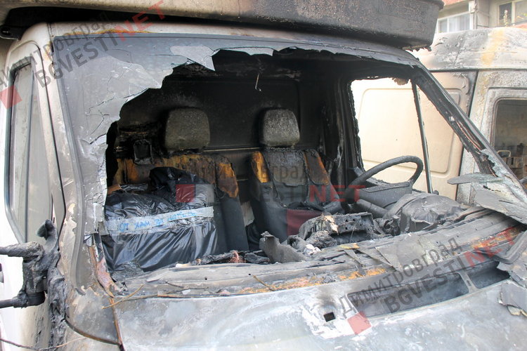 Изгорели бусове на паркинг в Димитровград