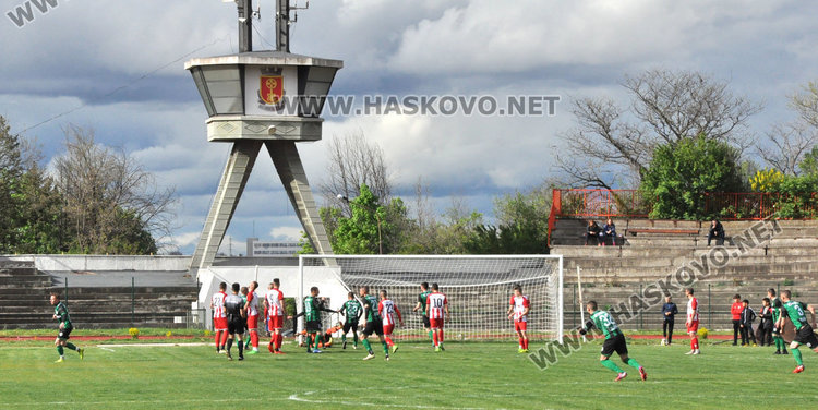 ФК „Хасково” отстъпи на водача „Нефтохимик” на „Ямача”