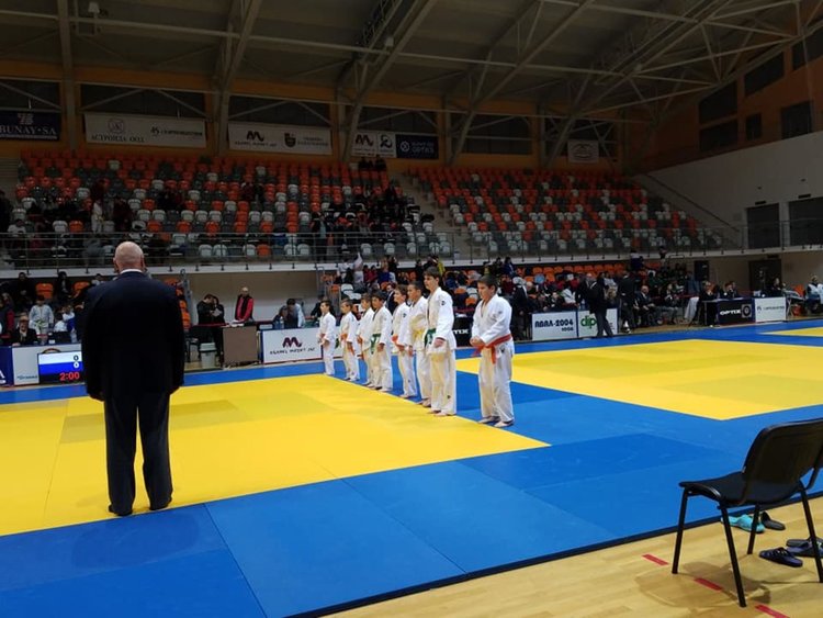 Хасковските джудисти с купа за трето място на Държавното