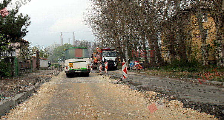 Ремонтни дейности в кв. Марийно