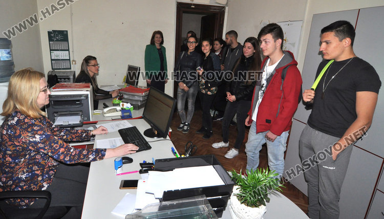 Нови председатели в хасковския съд днес, откриха изложба в подкрепа на Дани