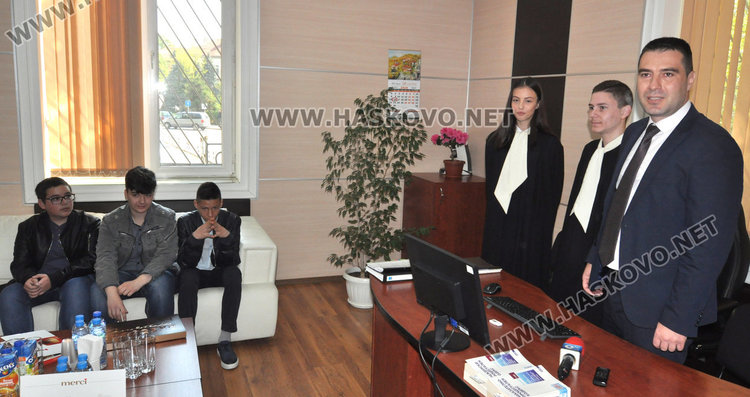 Нови председатели в хасковския съд днес, откриха изложба в подкрепа на Дани