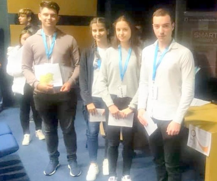 Отборът на смолянския гимназист се справи блестящо на Национално състезание по бизнес икономика