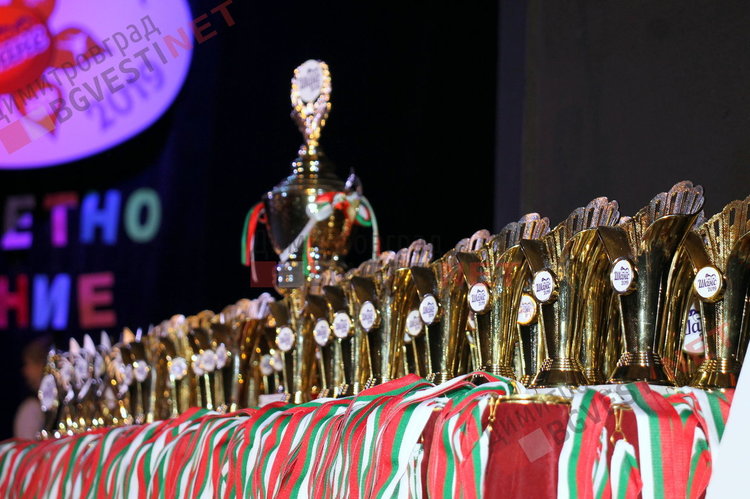 1200 таланти от областта участват в конкурса "Шанс" 