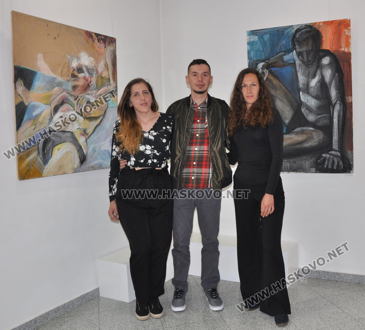  Петя Иванова, Даниел Русев, Диана Тодорова 