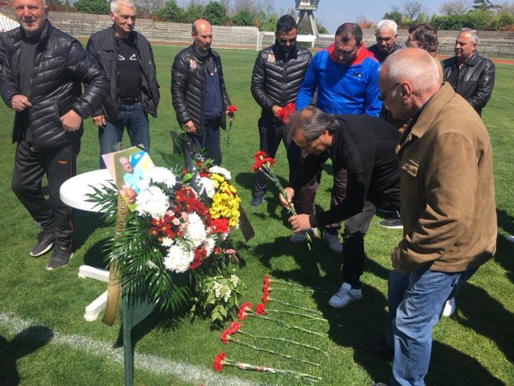 В Хасково почетоха паметта на Александър Костов