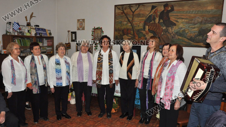 100 -годишен шал реликва от беломорска Тракия показаха в изложба тракийки