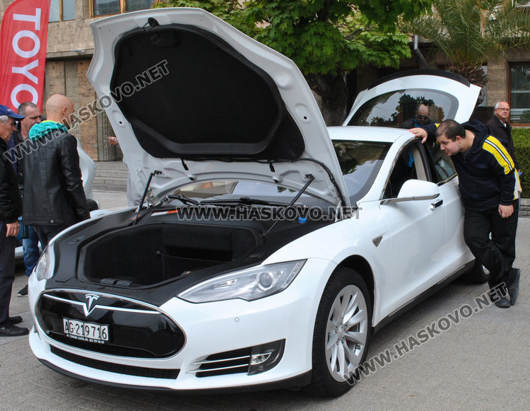 Електромобилният сектор: Трябва да стимулираме интереса на децата, защото не искаме да сме част от пейзажа, а от решенията