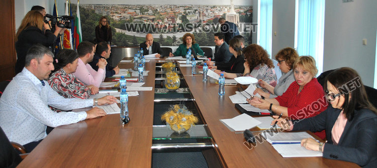 Партийците се скараха за ръководните места в СИК-овете в Хасково