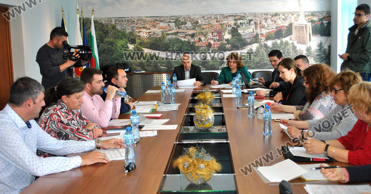 Партийците се скараха за ръководните места в СИК-овете в Хасково