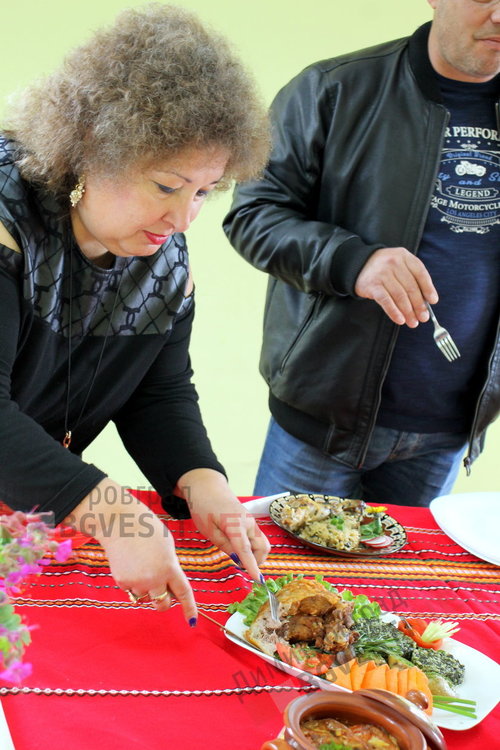 Райновци приютиха в домовете си студенти от Пловдив и направиха готварски събор на тема агнешко месо 