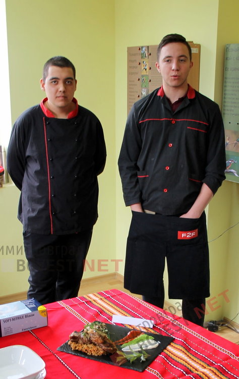 Райновци приютиха в домовете си студенти от Пловдив и направиха готварски събор на тема агнешко месо 