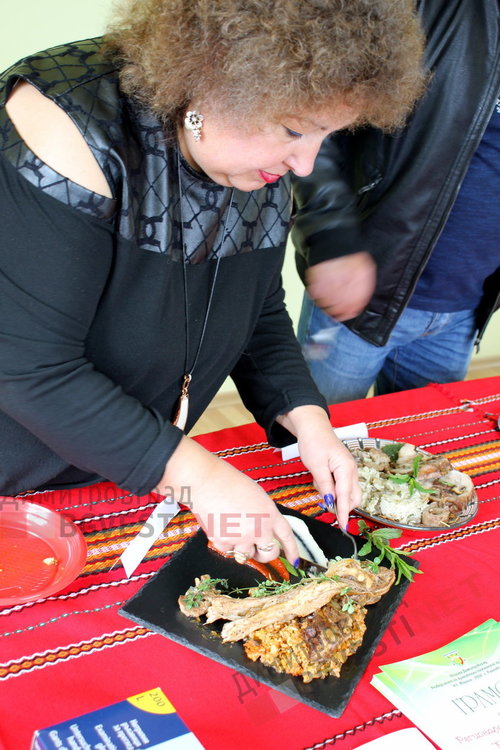 Райновци приютиха в домовете си студенти от Пловдив и направиха готварски събор на тема агнешко месо 