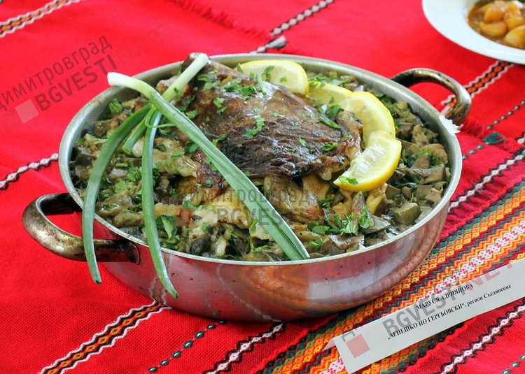 Райновци приютиха в домовете си студенти от Пловдив и направиха готварски събор на тема агнешко месо 