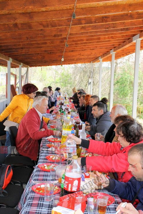 Райновци приютиха в домовете си студенти от Пловдив и направиха готварски събор на тема агнешко месо 