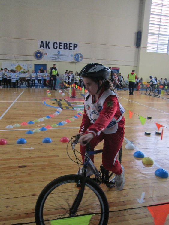 Второ и четвърто място завоюваха първомайските отбори по приложно колоездене