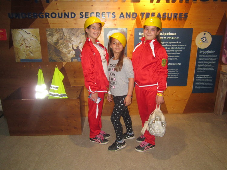 Второ и четвърто място завоюваха първомайските отбори по приложно колоездене