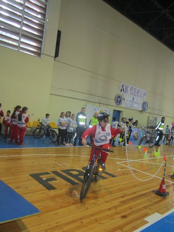 Второ и четвърто място завоюваха първомайските отбори по приложно колоездене