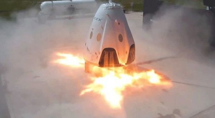 Kосмическияt кораб Crew Dragon на SpaceX експлодира