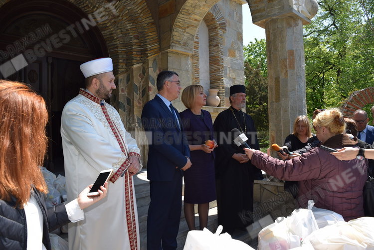 Знак на толерантност даде в църква и джамия в Кърджали Мая Манолова