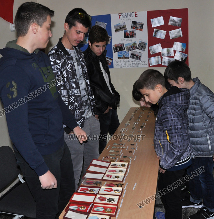 Приключенски патронен празник в Математическата гимназия