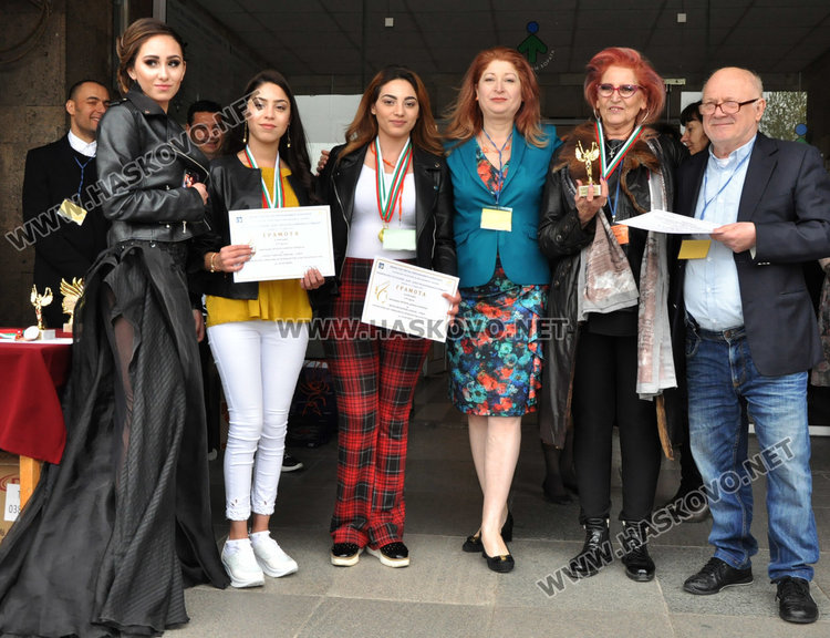 Две награди за хасковската мода от Националното ученическо състезание