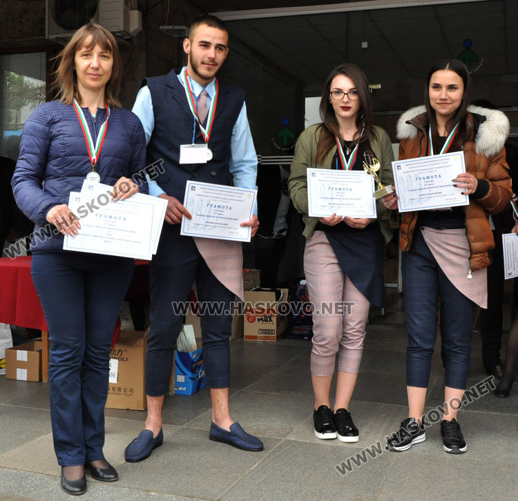 Две награди за хасковската мода от Националното ученическо състезание