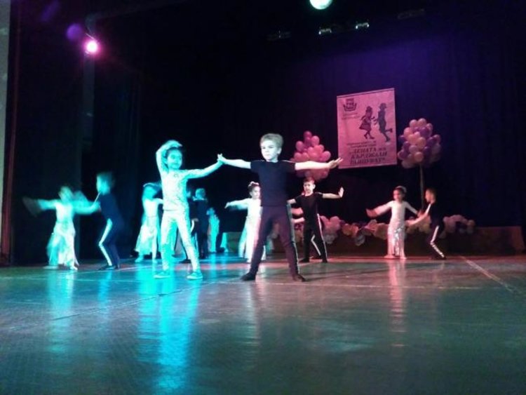 За шеста поредна година в Кърджали се проведе Общински конкурс за съвременни танци „Децата на Кърджали танцуват ”