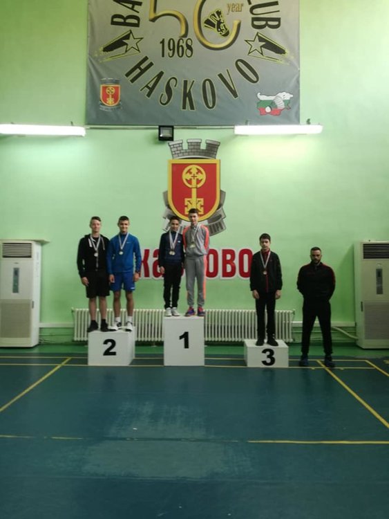 Станимир Терзиев стана троен шампион по бадминтон при момчетата до 15 години