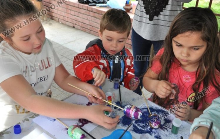 Общината кани децата на Хасково да боядисват Великденски яйца 