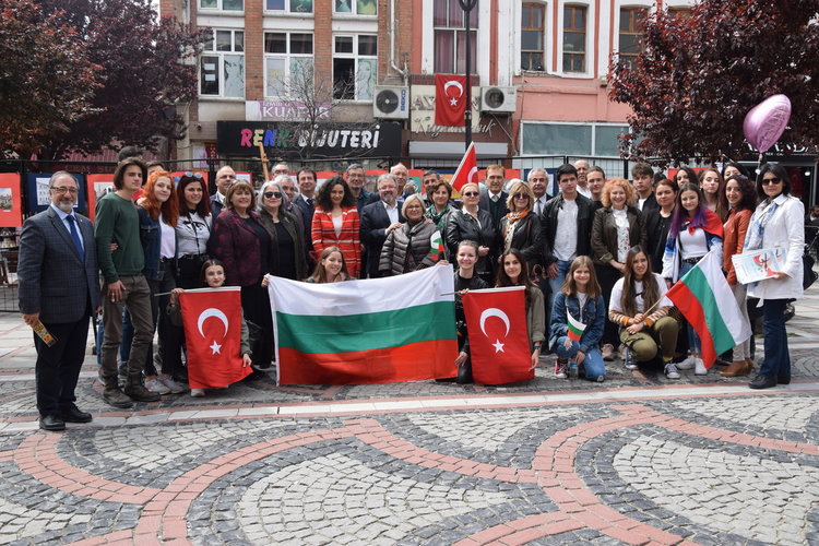 За поредна година младите творци от Одрин и Кърджали доказаха,  че за изкуството и приятелството няма граници