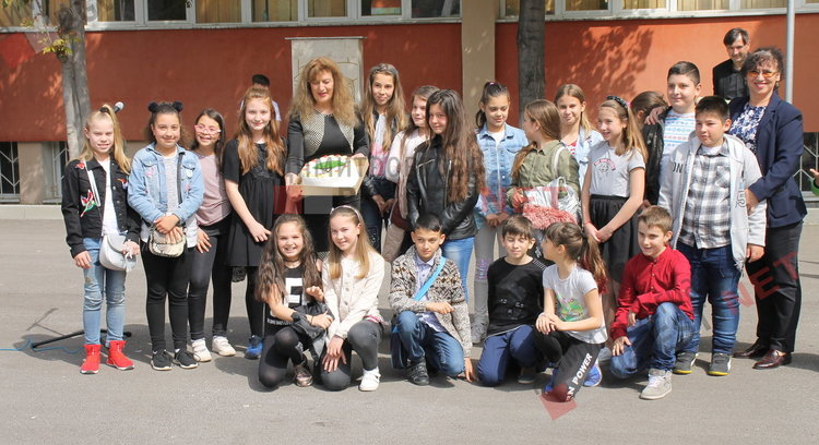 Патронен празник чества днес ОУ "Пенчо Славейков"