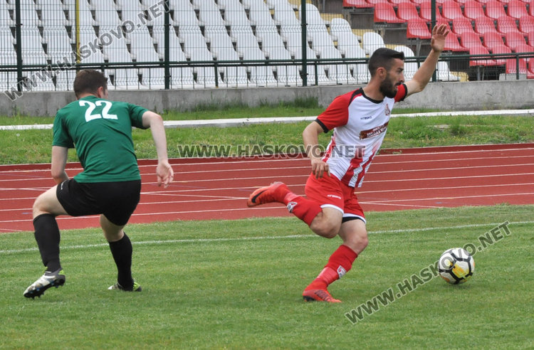 ФК "Хасково" и "Свиленград" с равенство 2:2 на "Ямача"